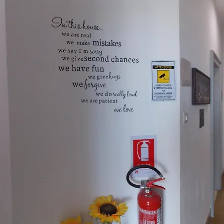 House Nocleg ze śniadaniem 2*