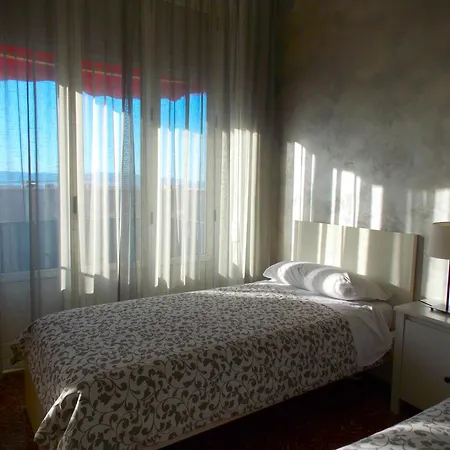 House Bed & Breakfast