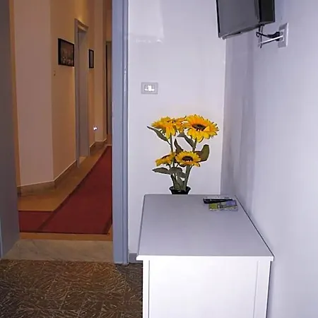 House Bed & Breakfast 4*