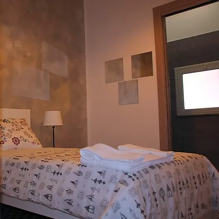 House לינה וארוחת בוקר רג'יו די קאלאבריה