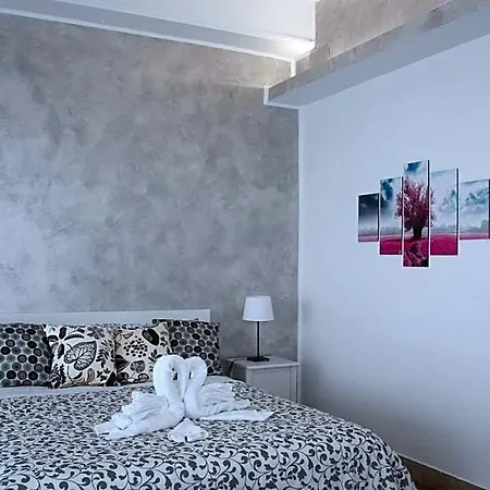 House לינה וארוחת בוקר רג'יו די קאלאבריה