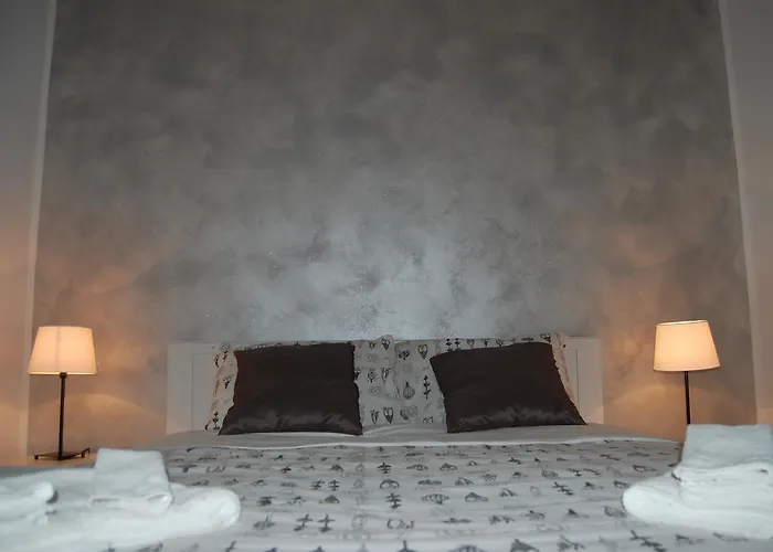 House Bed & Breakfast